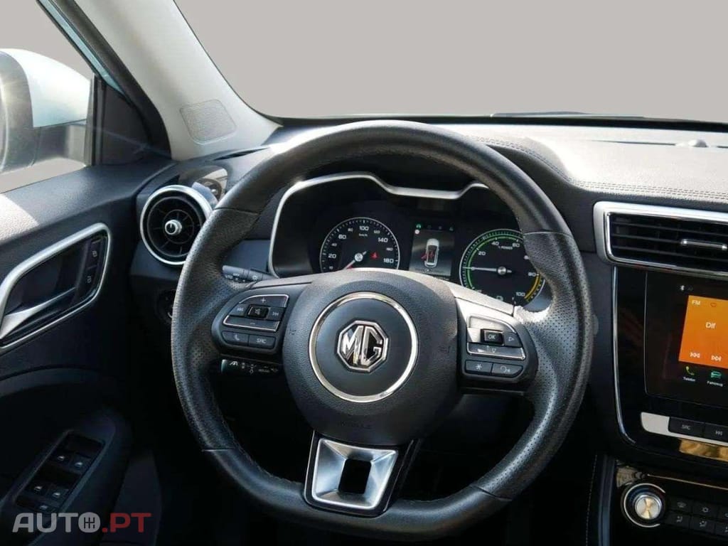MG ZS I.V.A DEDUTÍVEL EV Comfort Navi LED 