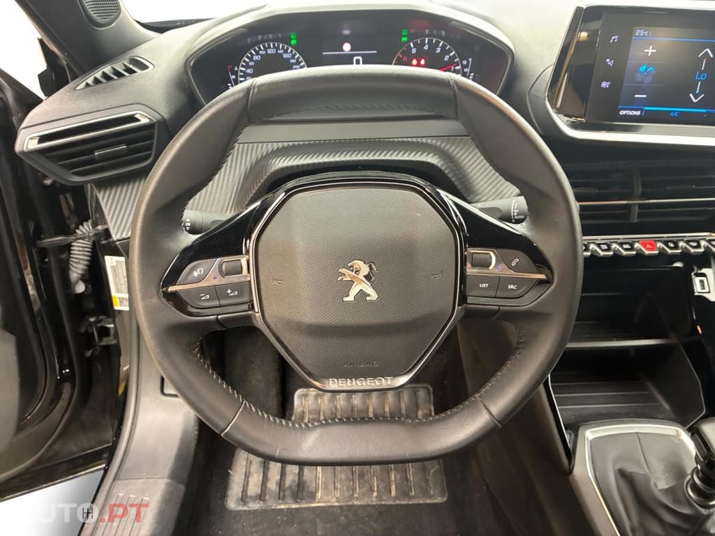 Peugeot 2008 1.2 PureTech Active Pack