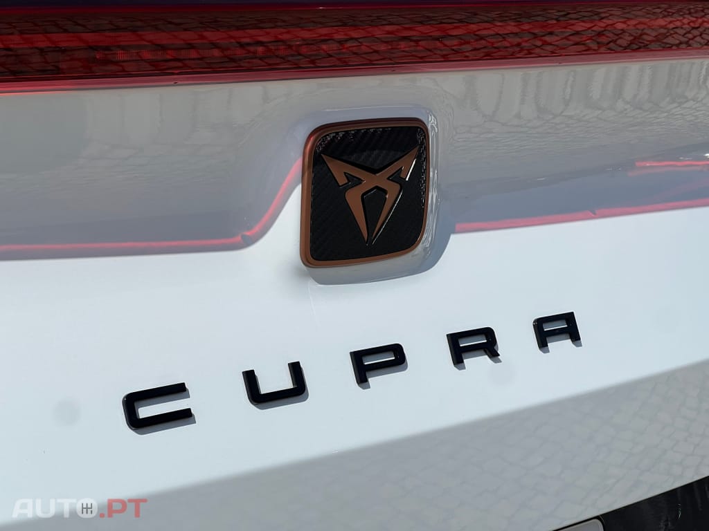 Cupra Formentor 1.4 e-Hybrid Plus DSG