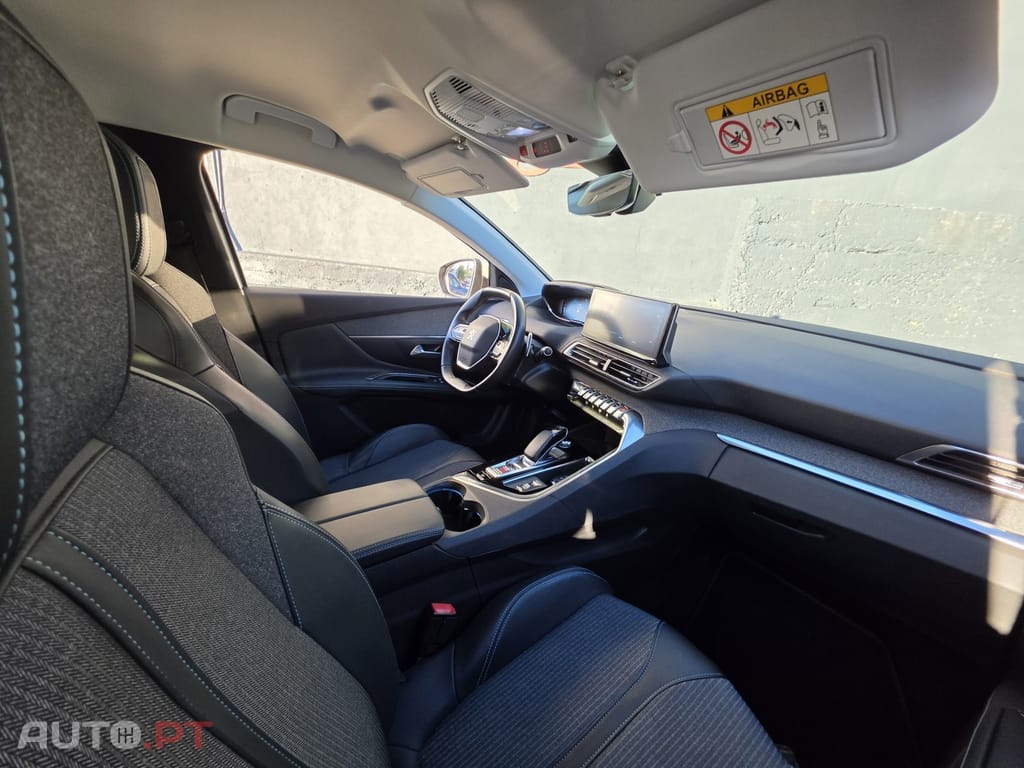Peugeot 3008 1.6 Hybrid4 Allure Pack e-EAT8