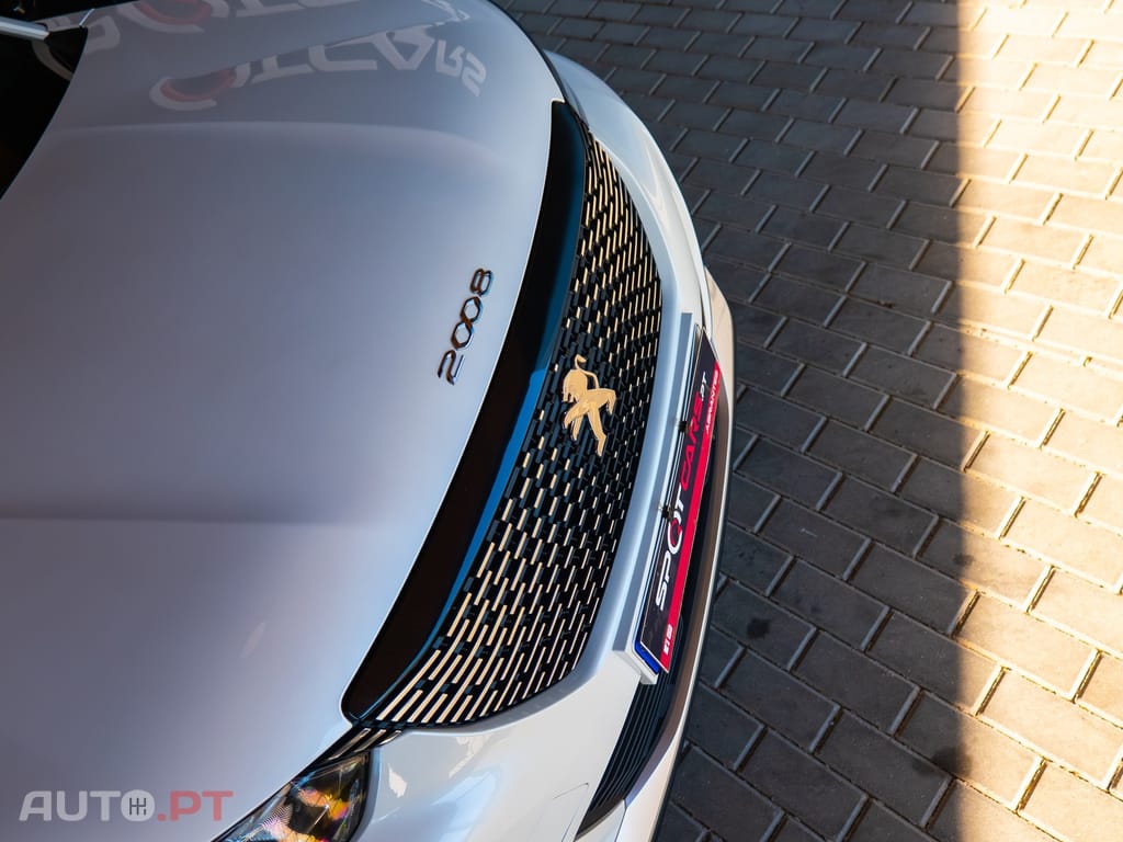 Peugeot 2008 1.2 PureTech Allure Pack EAT8