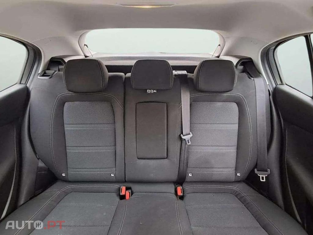 Fiat Tipo 1.3 M-Jet lounge