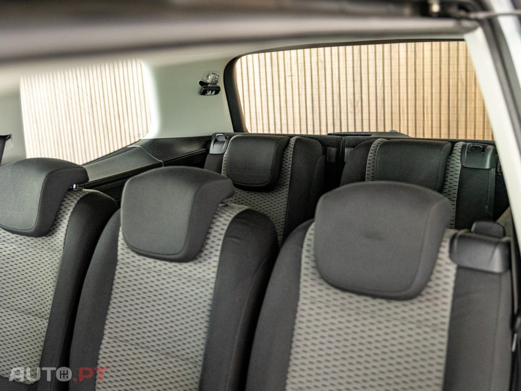 Volkswagen Sharan 2.0 TDI Confortline