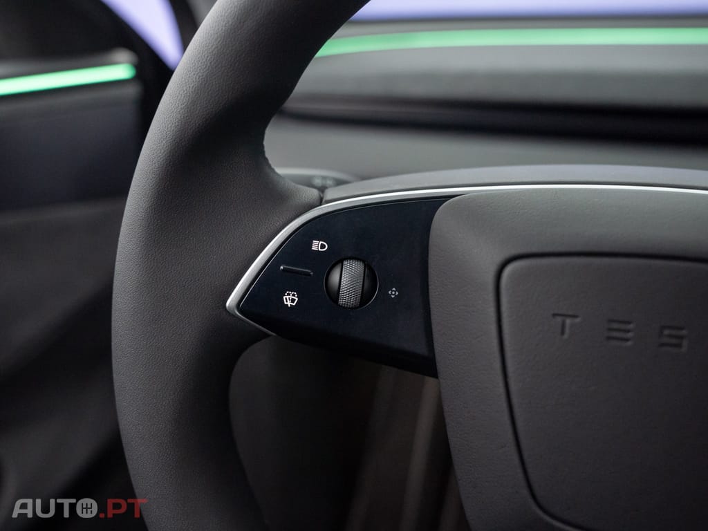 Tesla Model Y Long Range Tração Integral