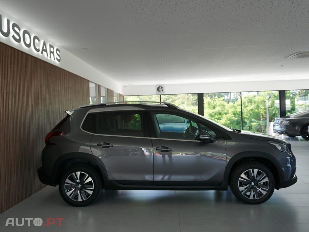 Peugeot 2008 1.2 PureTech Allure EAT6