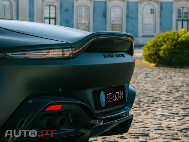 Aston Martin Vantage Roadster V8 F1 Edition