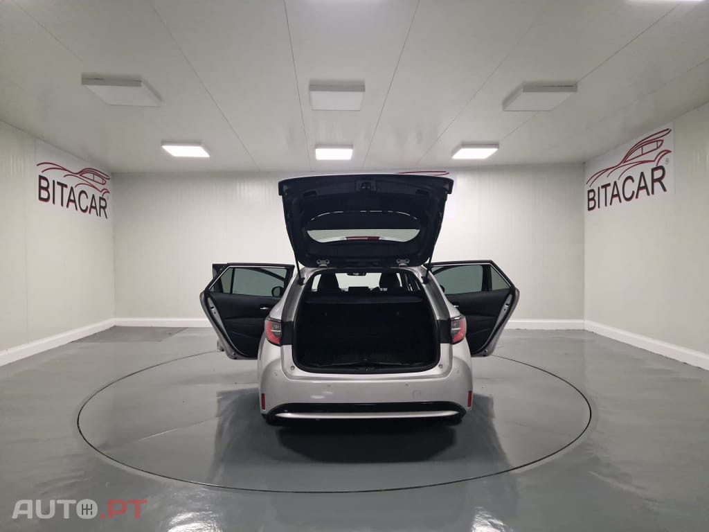 Toyota Corolla Touring Sports 1.8 Hybrid Comfort+P.Sport