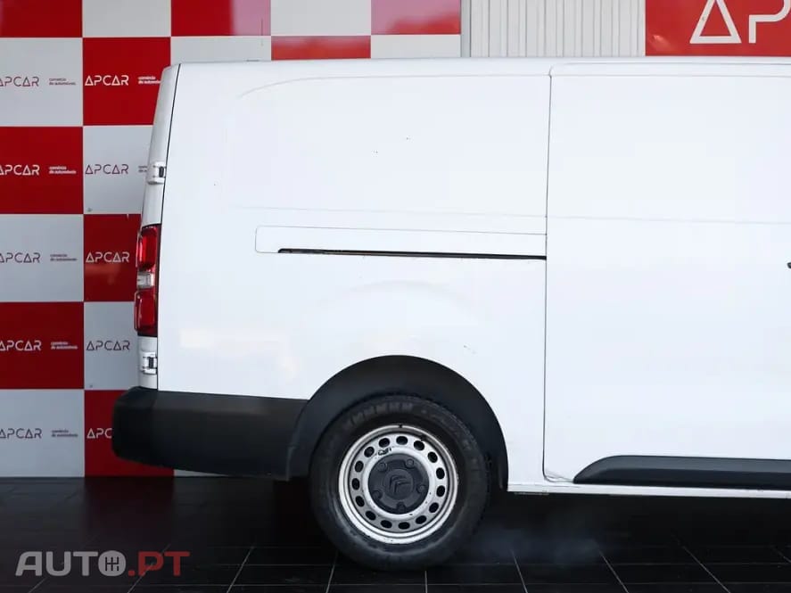 Citroen Jumpy Outro