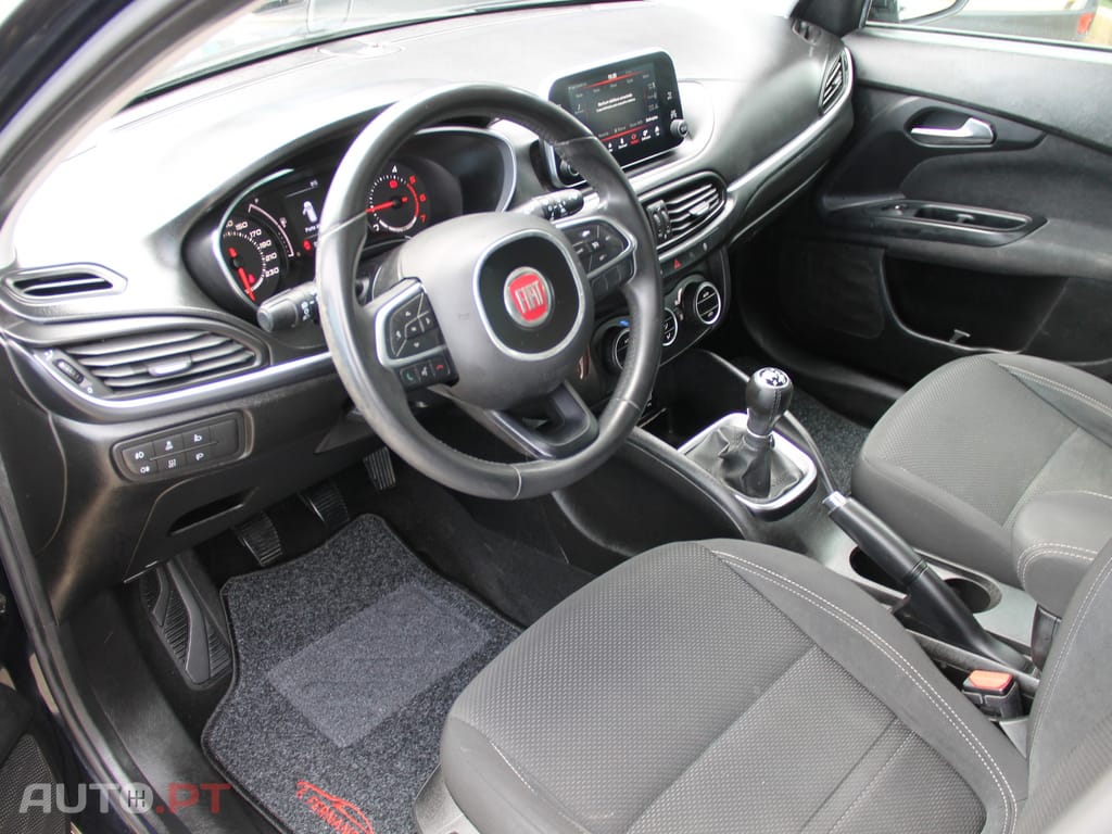 Fiat Tipo 1.3 M-Jet Easy