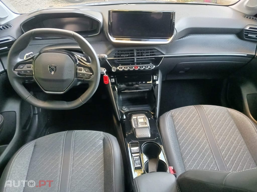 Peugeot 208 1.2 Hybrid Allure e-DCS6