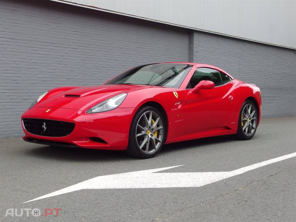 Ferrari California V8