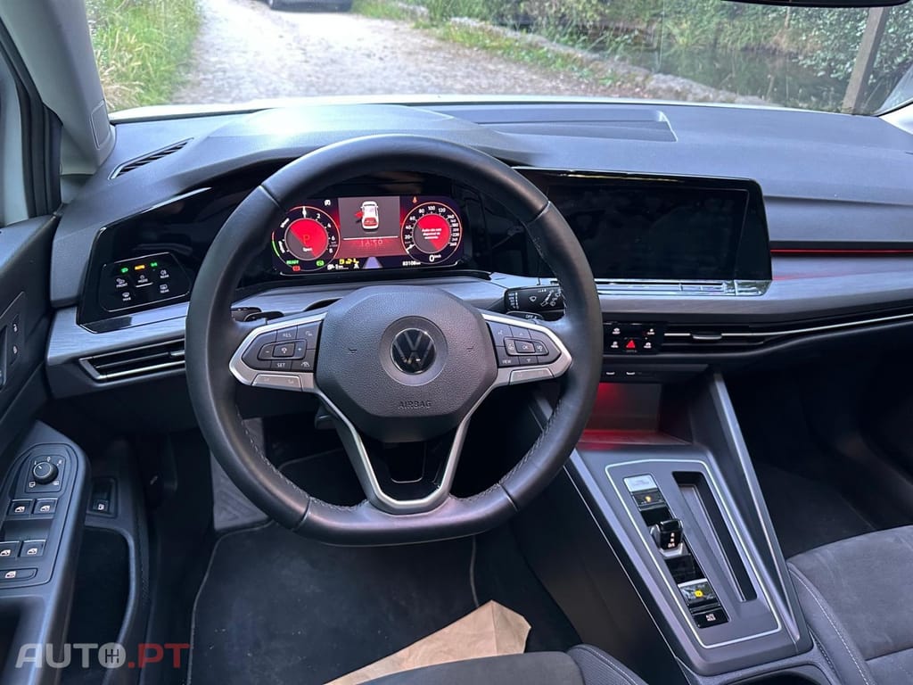 Volkswagen Golf 1.4 TSI e-Hybrid DSG