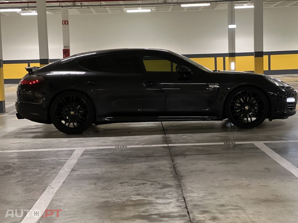 Porsche Panamera Diesel Platinum Edition