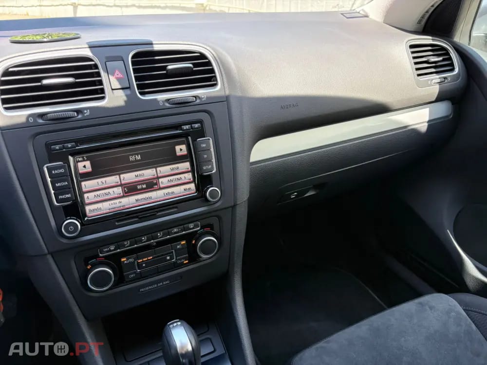 Volkswagen Golf 2.0 TDi Highline DSG