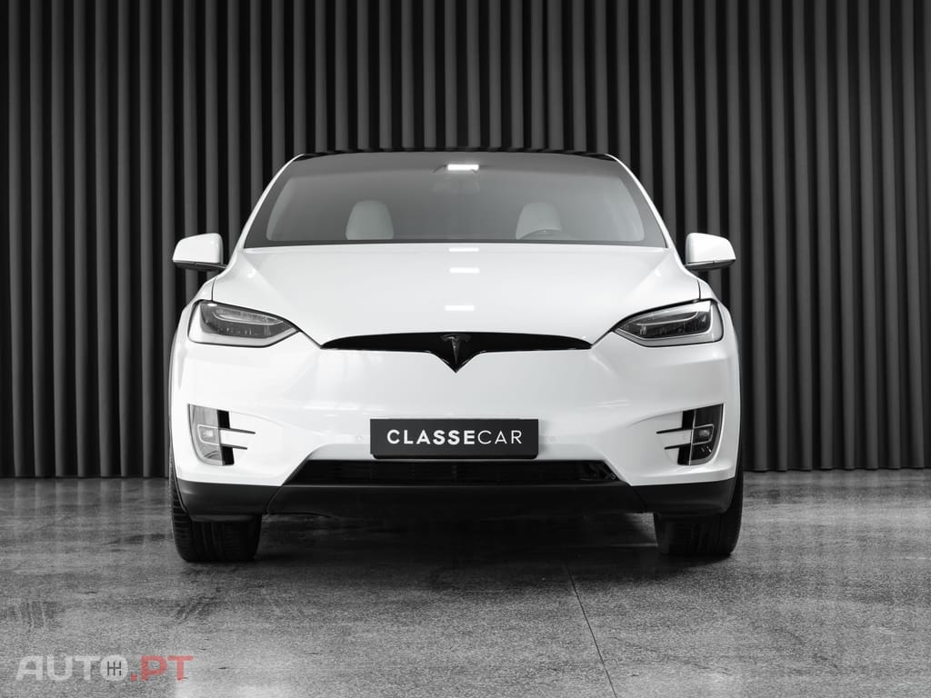 Tesla Model X Ludicrous Performance