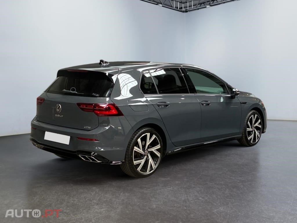 Volkswagen Golf 1.5 eTSi OPF R-Line DSG7