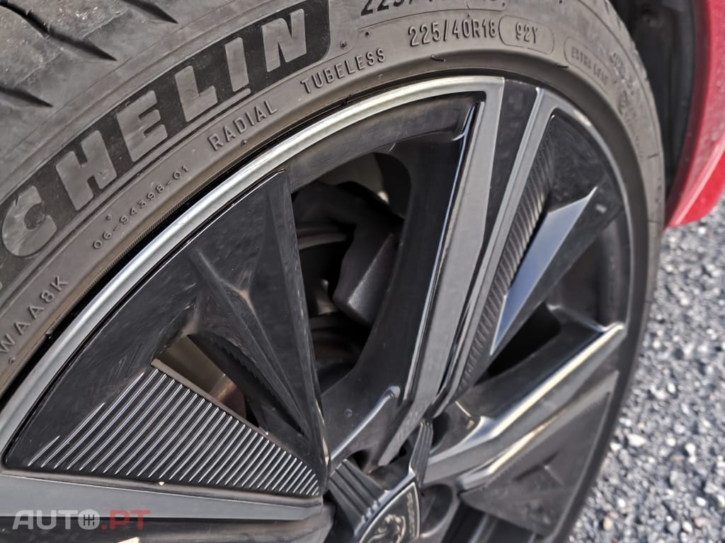 Peugeot 308 1.2 PureTech GT EAT8