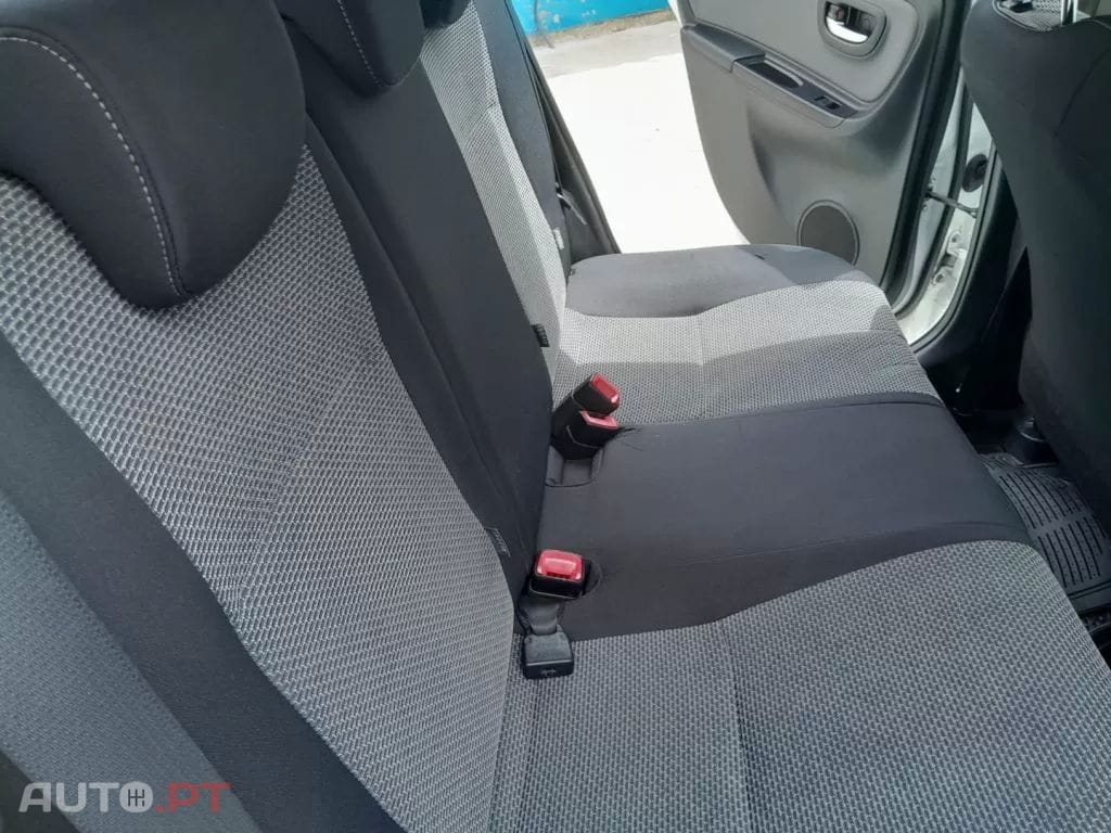 Toyota Yaris 1.5 HSD Comfort+P.Style