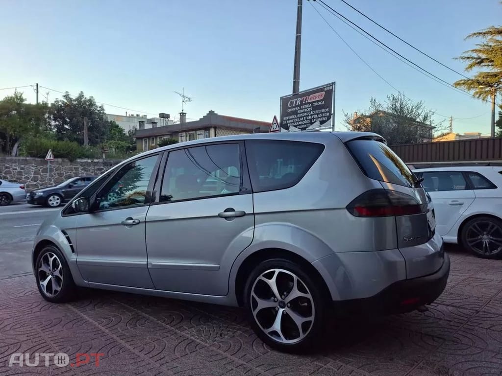 Ford S-Max  2 0 Tdci Dpf Titanium
