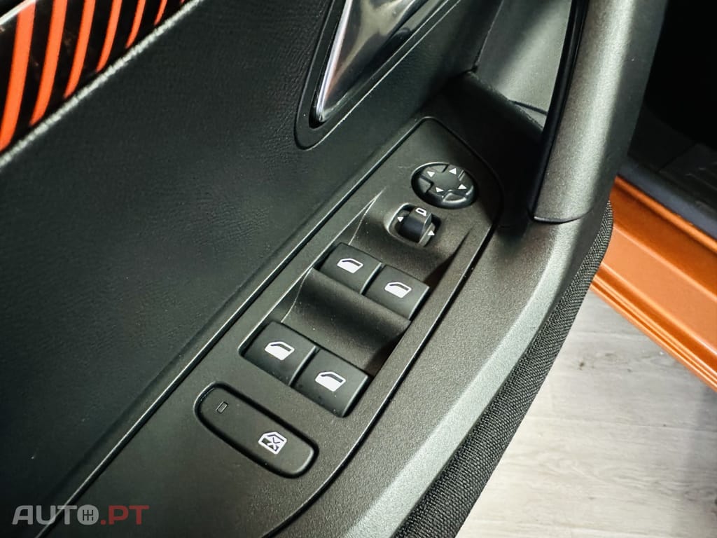 Peugeot E-2008 50 kWh Active Pack
