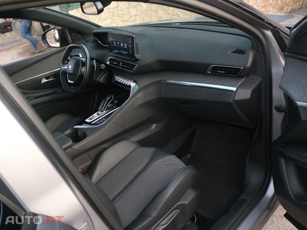 Peugeot 3008 1.5 BlueHDi Allure Pack EAT8