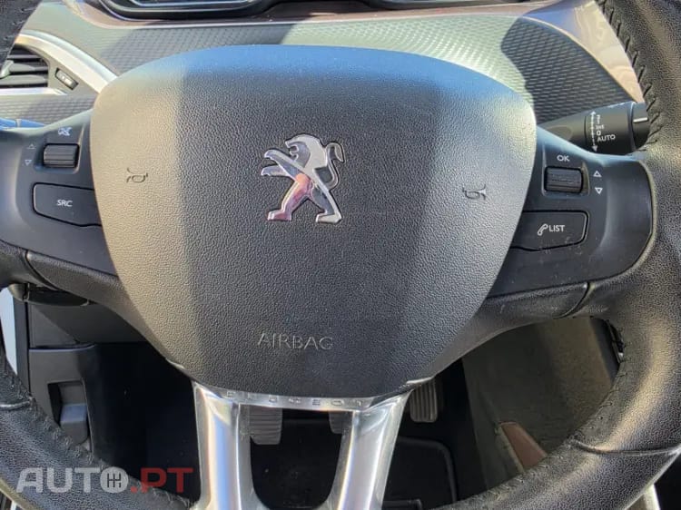 Peugeot 2008 1.6 e-HDi Allure