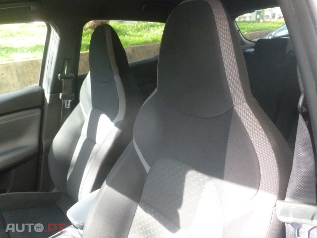 Nissan Juke 1.0 DIG-T N-Connecta Auto