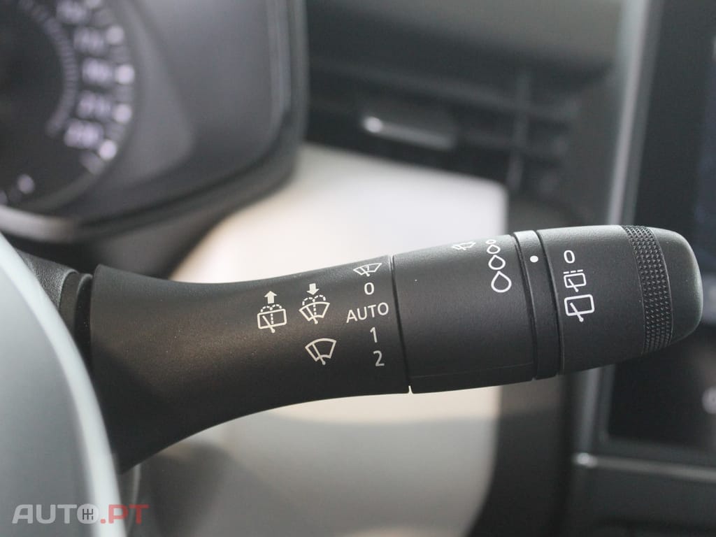 Renault Clio 1.0 TCe Limited Bi-Fuel