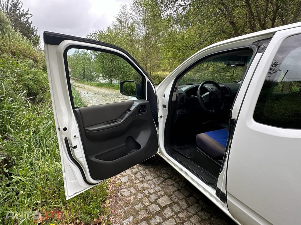 Nissan Navara 2.5 dCi CD LE 4WD