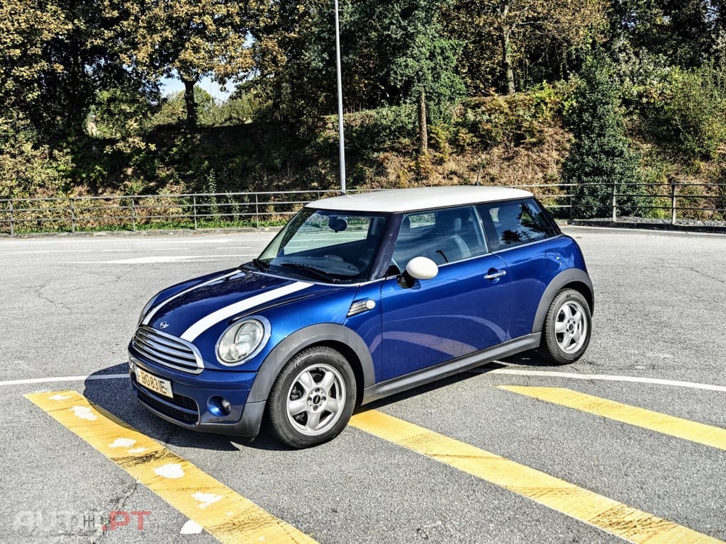 MINI Cooper Cooper D