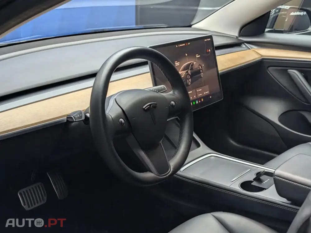 Tesla Model 3 Standard Range Plus RWD