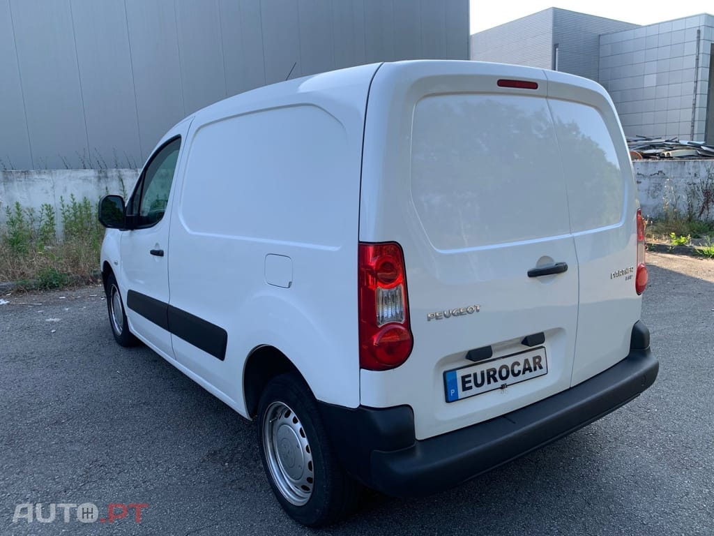 Peugeot Partner 1.5 BlueHDi Asphalt Standard