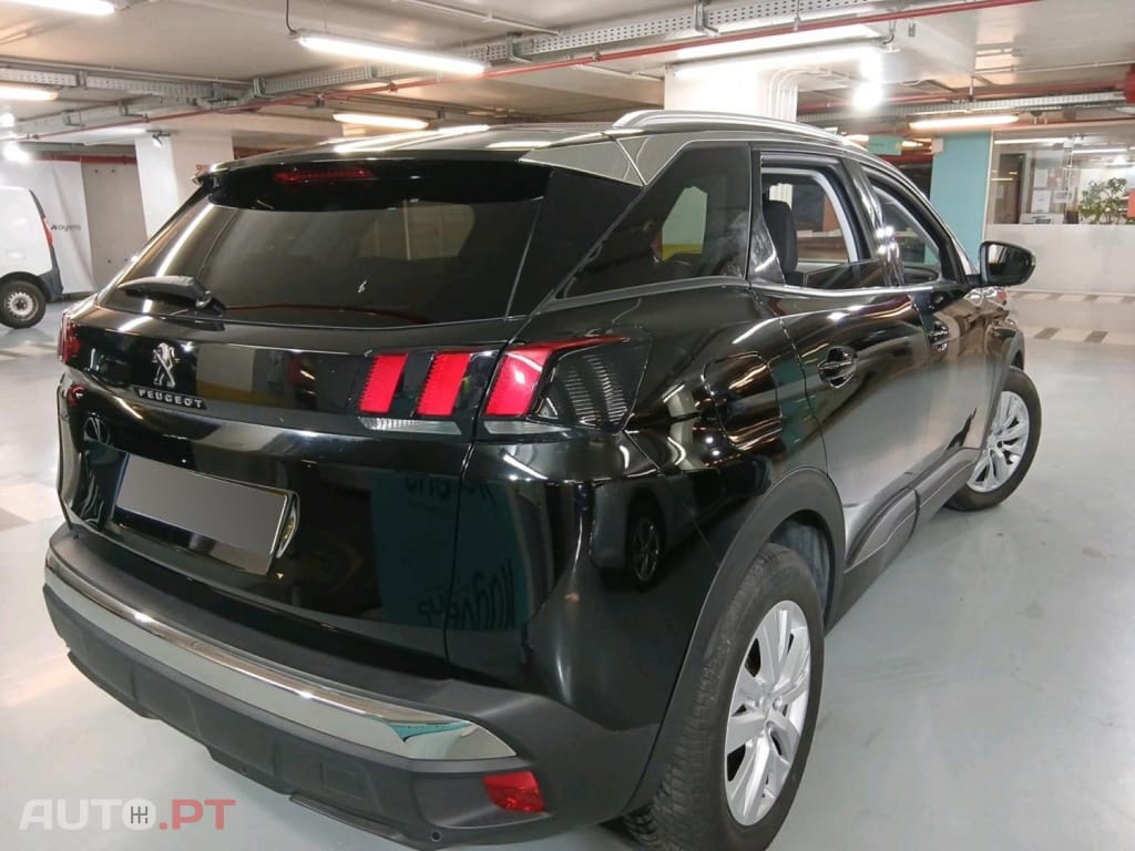 Peugeot 3008 1.5 BlueHDi Active