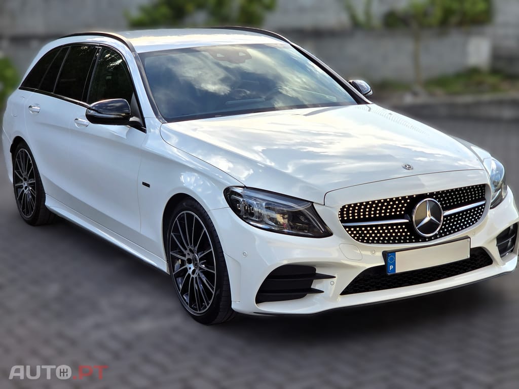 Mercedes-Benz C 300 de AMG-Line (Pack Night) - Burmester Audio, Multibeam, Airmatic, 19"