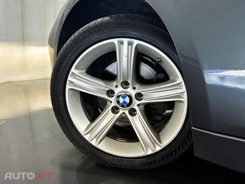 BMW 318 d Line Sport Shadow Auto