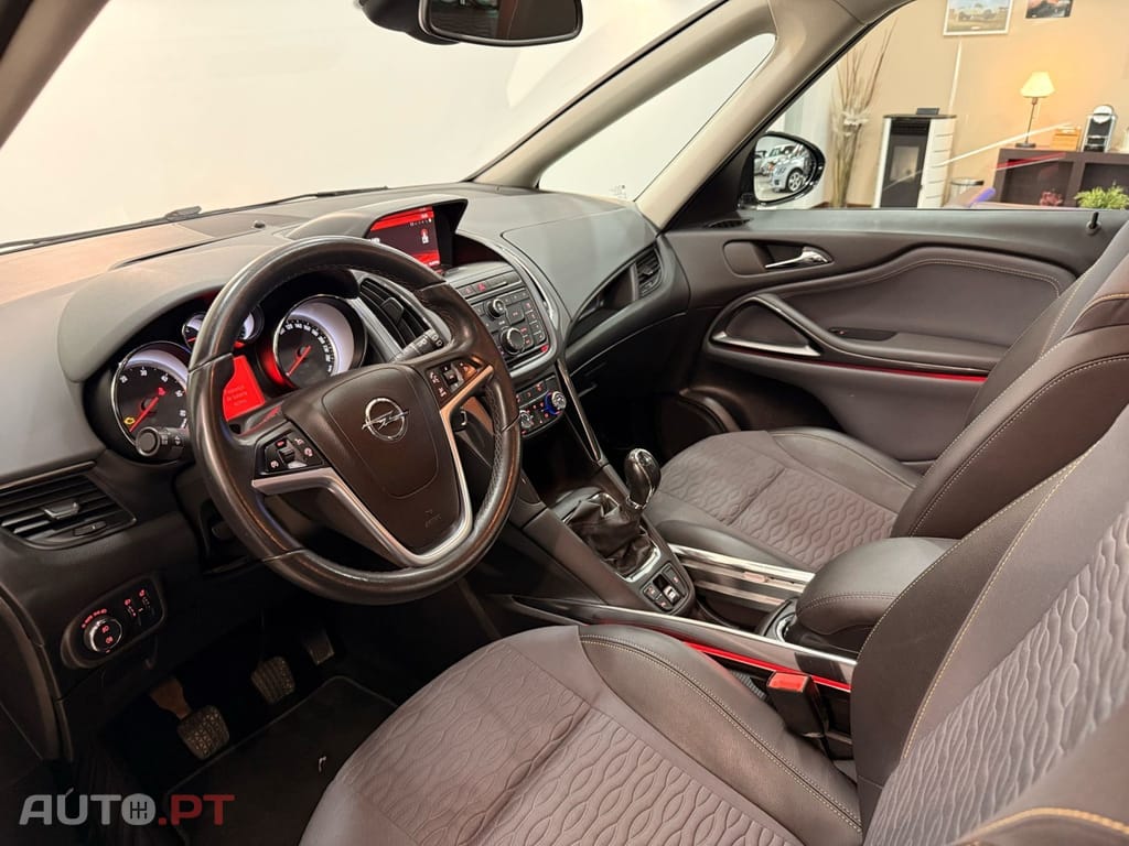 Opel Zafira 1.6 CDTi Cosmo