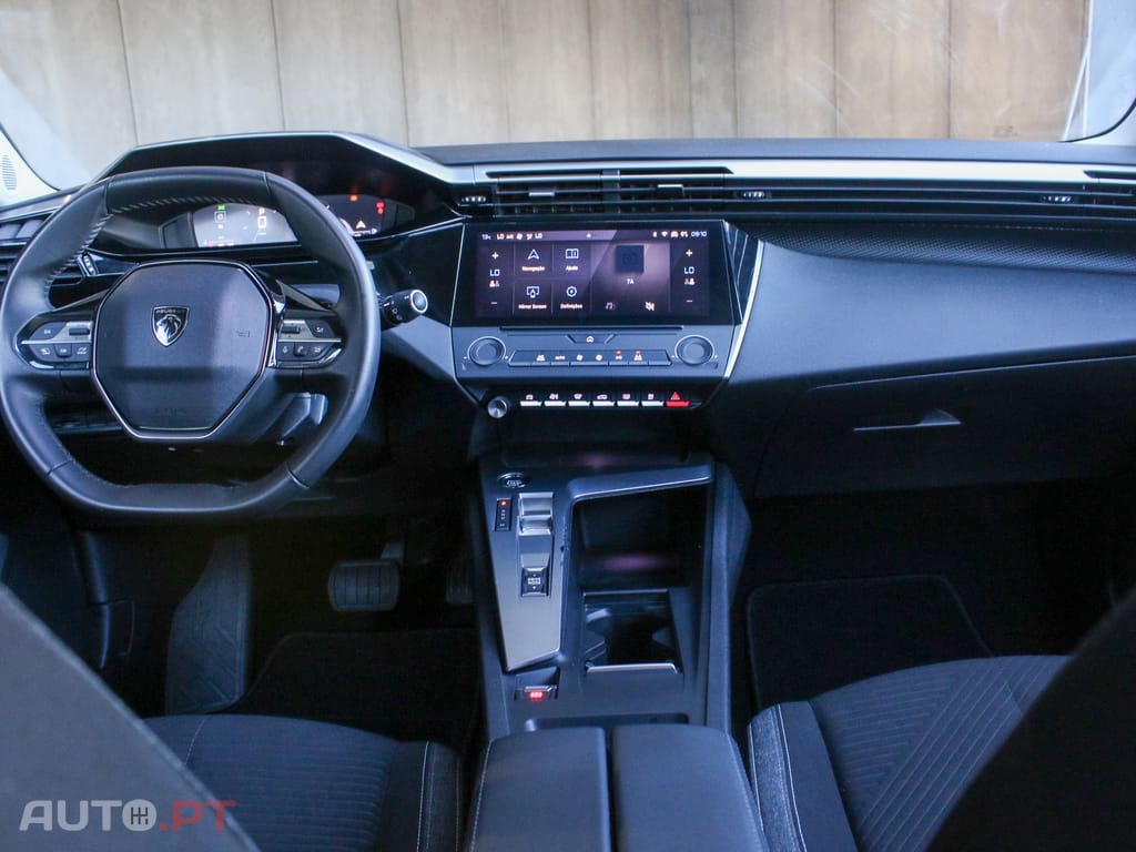 Peugeot 308 PureTech 130 EAT8 Active Pack