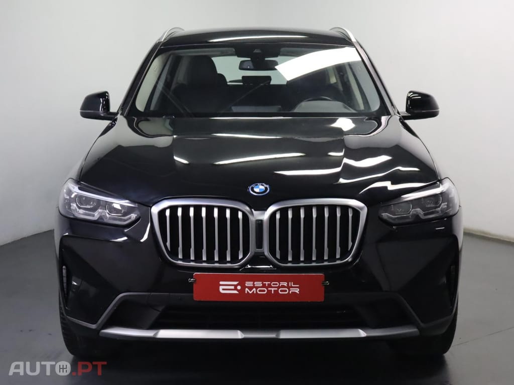BMW X3 xDrive30e Auto — fotografia 2