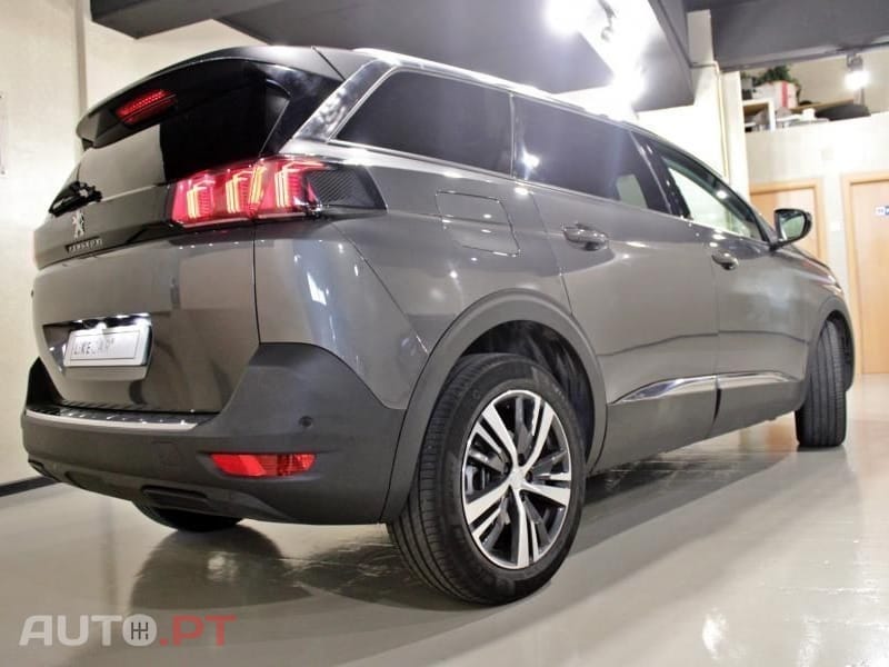 Peugeot 5008 1.5 BlueHDi Allure Pack
