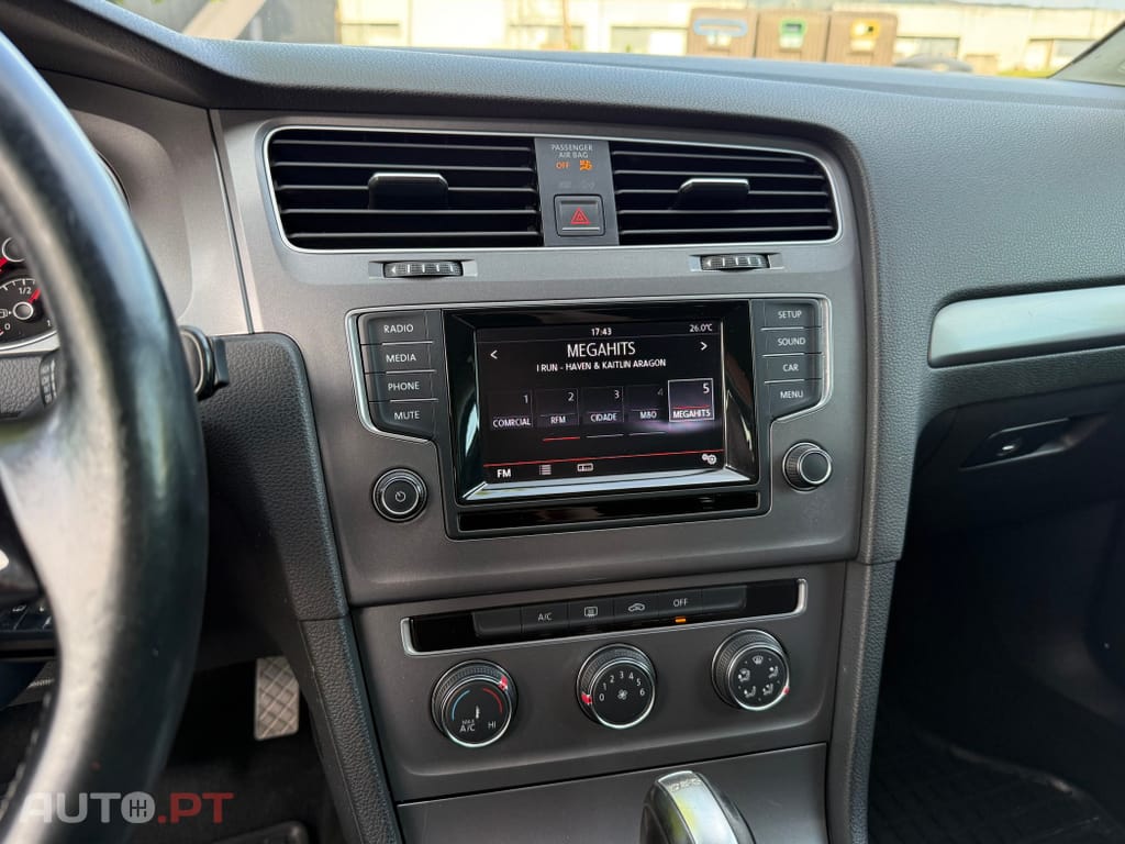 Volkswagen Golf 1.6 TDi Trendline DSG