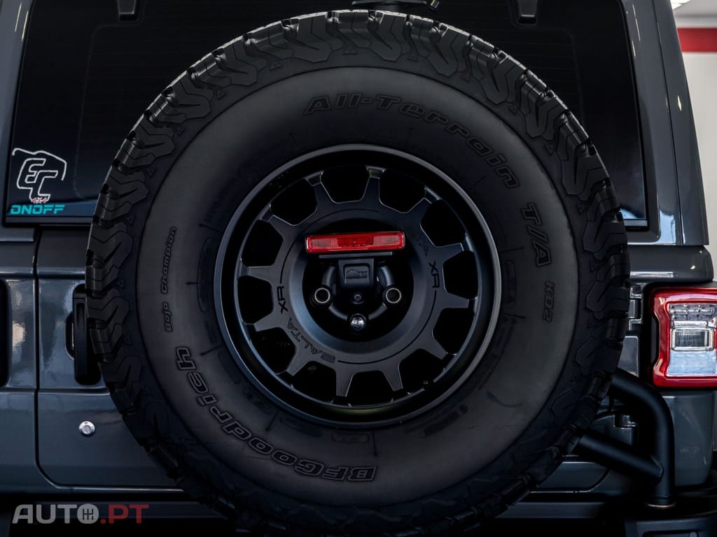 Jeep Wrangler 2.2 CRD Sport AT