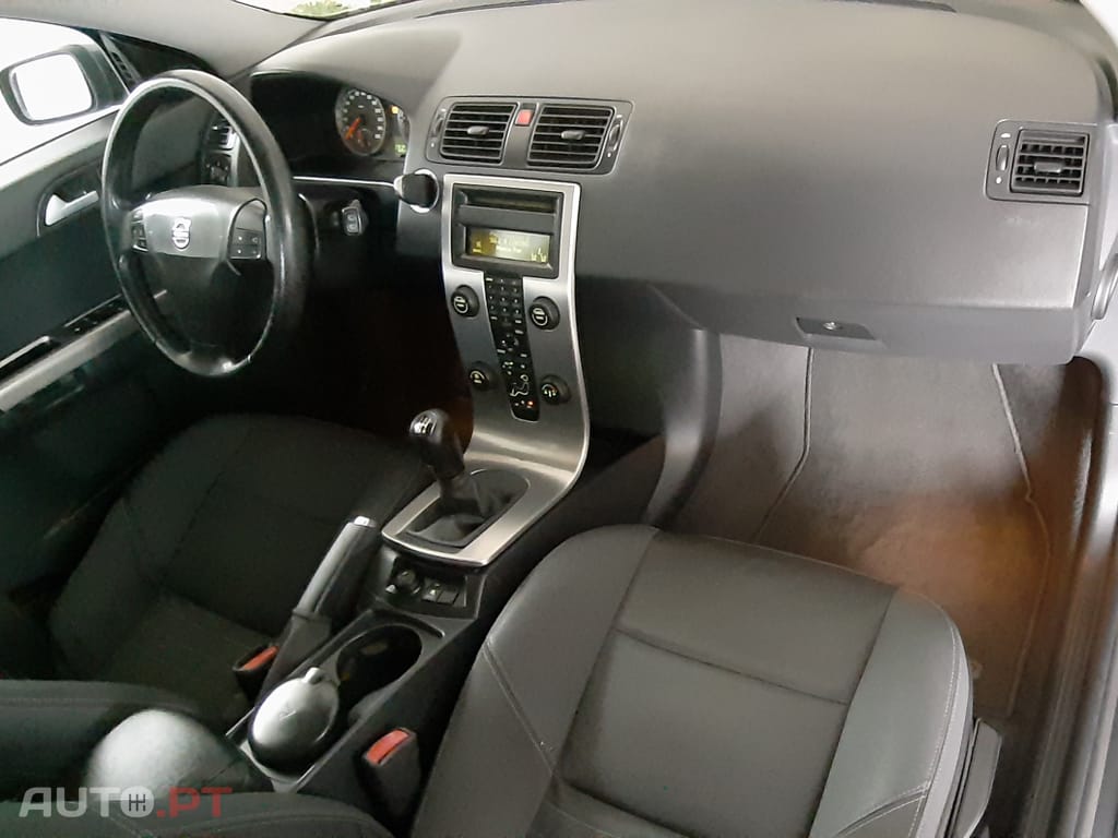Volvo V50 Momentum 1.6 D 110 CV
