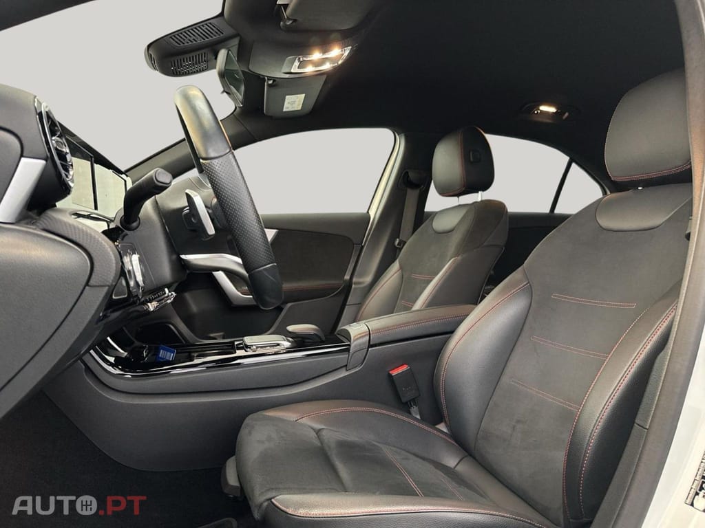 Mercedes-Benz A 250 I.V.A DEDUTIVEL AMG Line