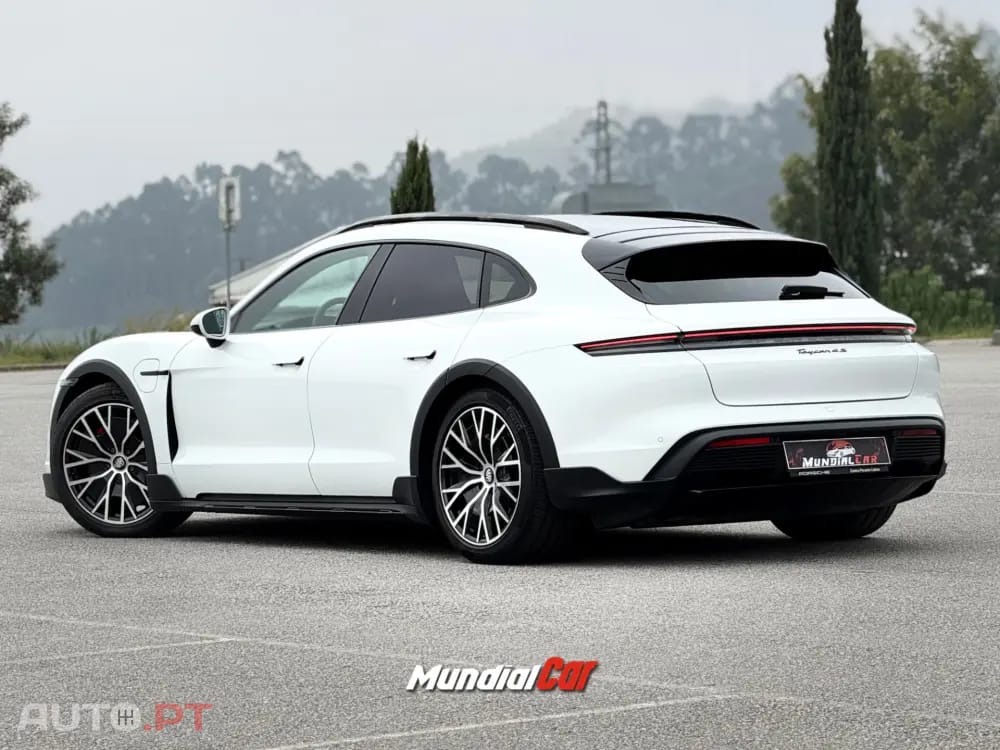 Porsche Taycan 4S