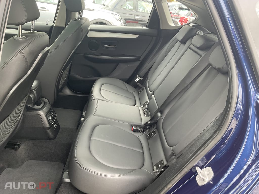 BMW 216 d Advantage