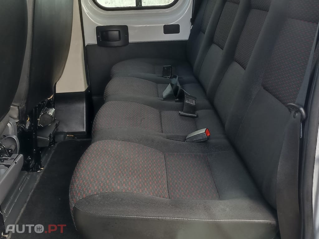 Peugeot Boxer 2.2 BlueHDi 335 L3 CD