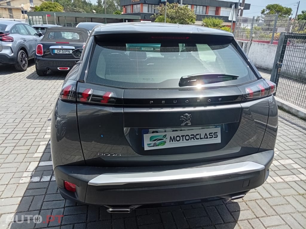 Peugeot 2008 1.2 PureTech Active Pack