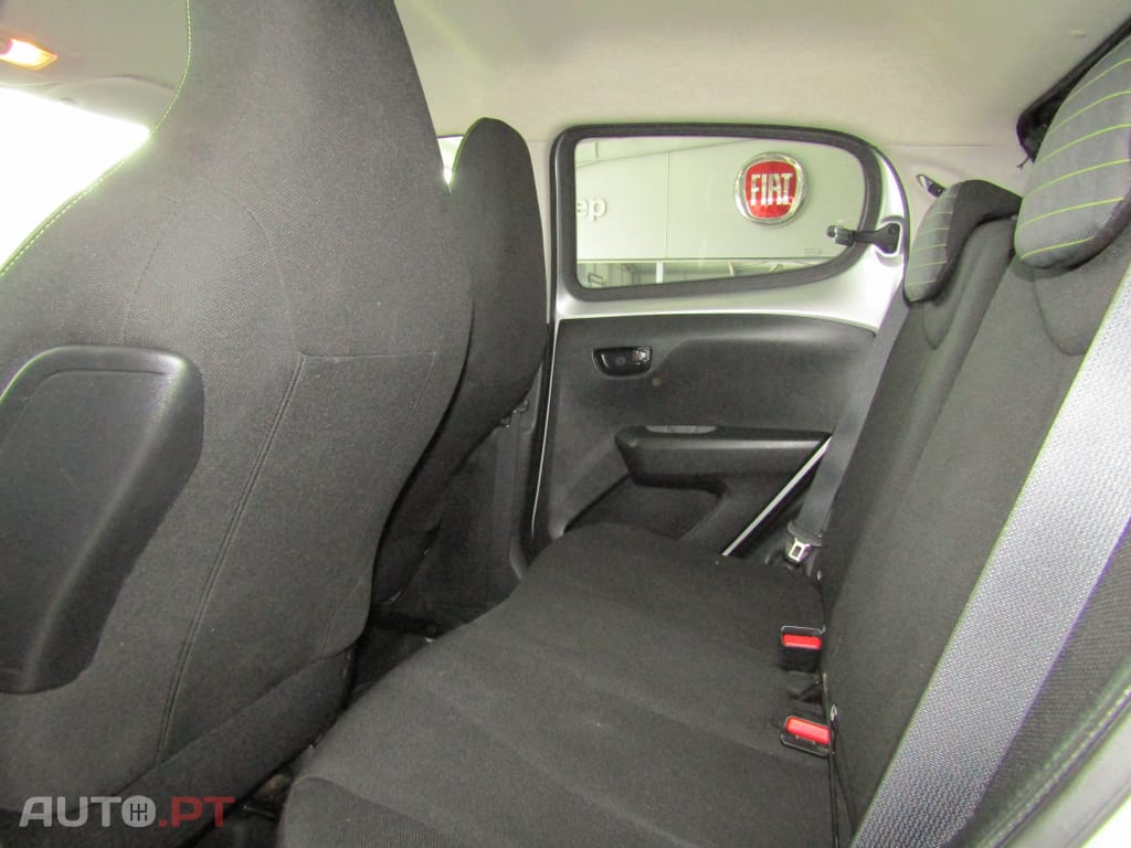 Peugeot 108 1.0 VTi Style