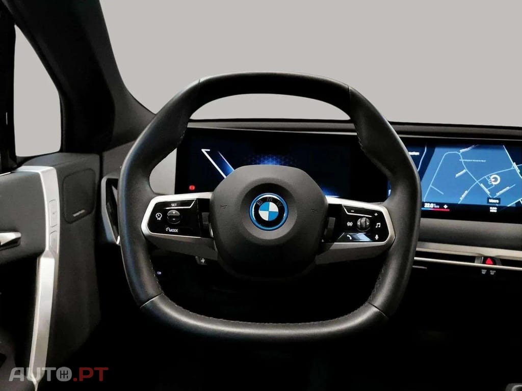BMW iX xDrive40