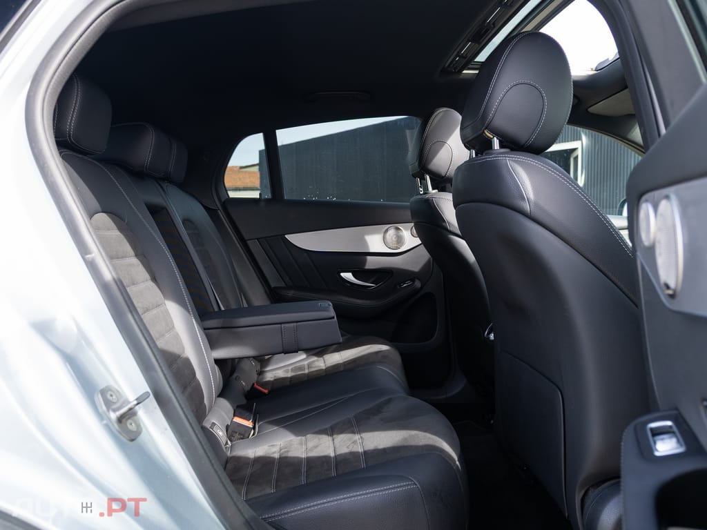 Mercedes-Benz GLC 300 de Coupe 4Matic 9G-TRONIC AMG Line